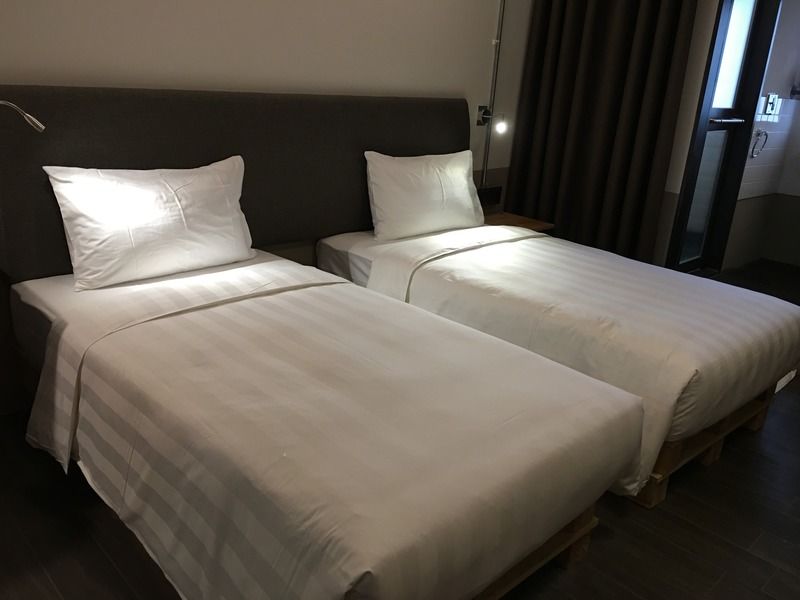 Hotel Papa Whale Taipei Dış mekan fotoğraf