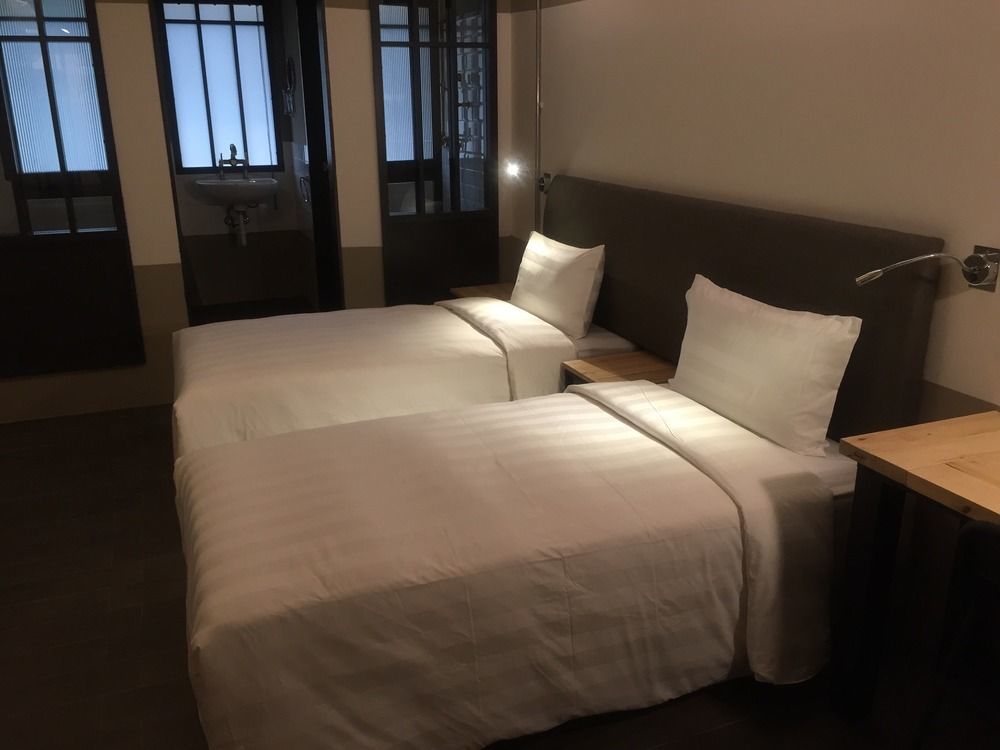 Hotel Papa Whale Taipei Dış mekan fotoğraf