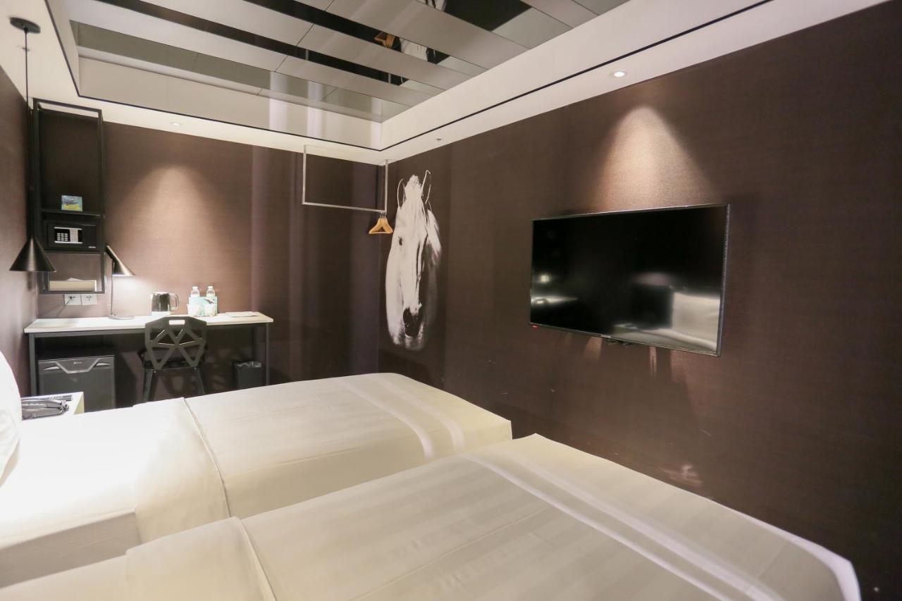 Hotel Papa Whale Taipei Dış mekan fotoğraf