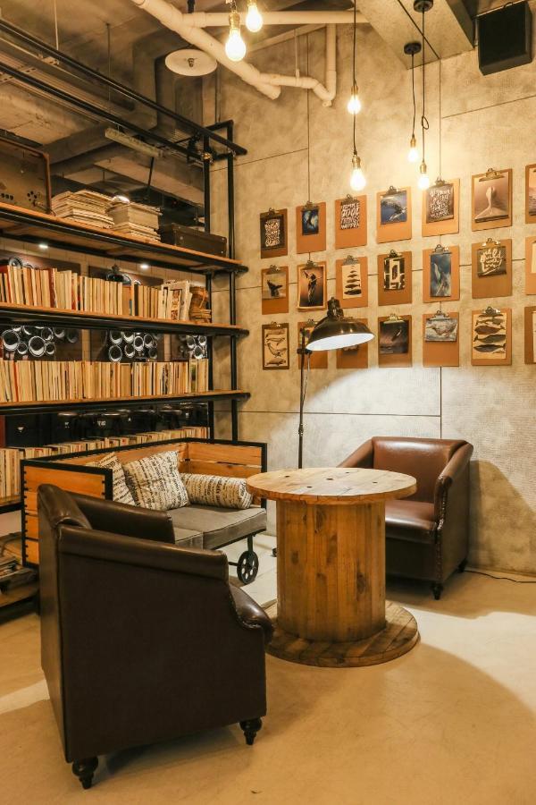 Hotel Papa Whale Taipei Dış mekan fotoğraf