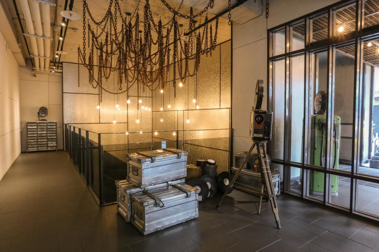 Hotel Papa Whale Taipei Dış mekan fotoğraf