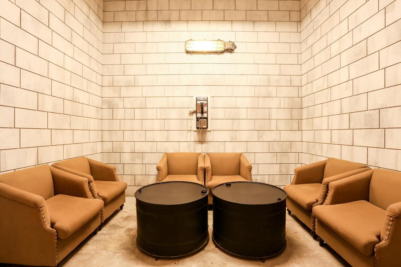 Hotel Papa Whale Taipei Dış mekan fotoğraf